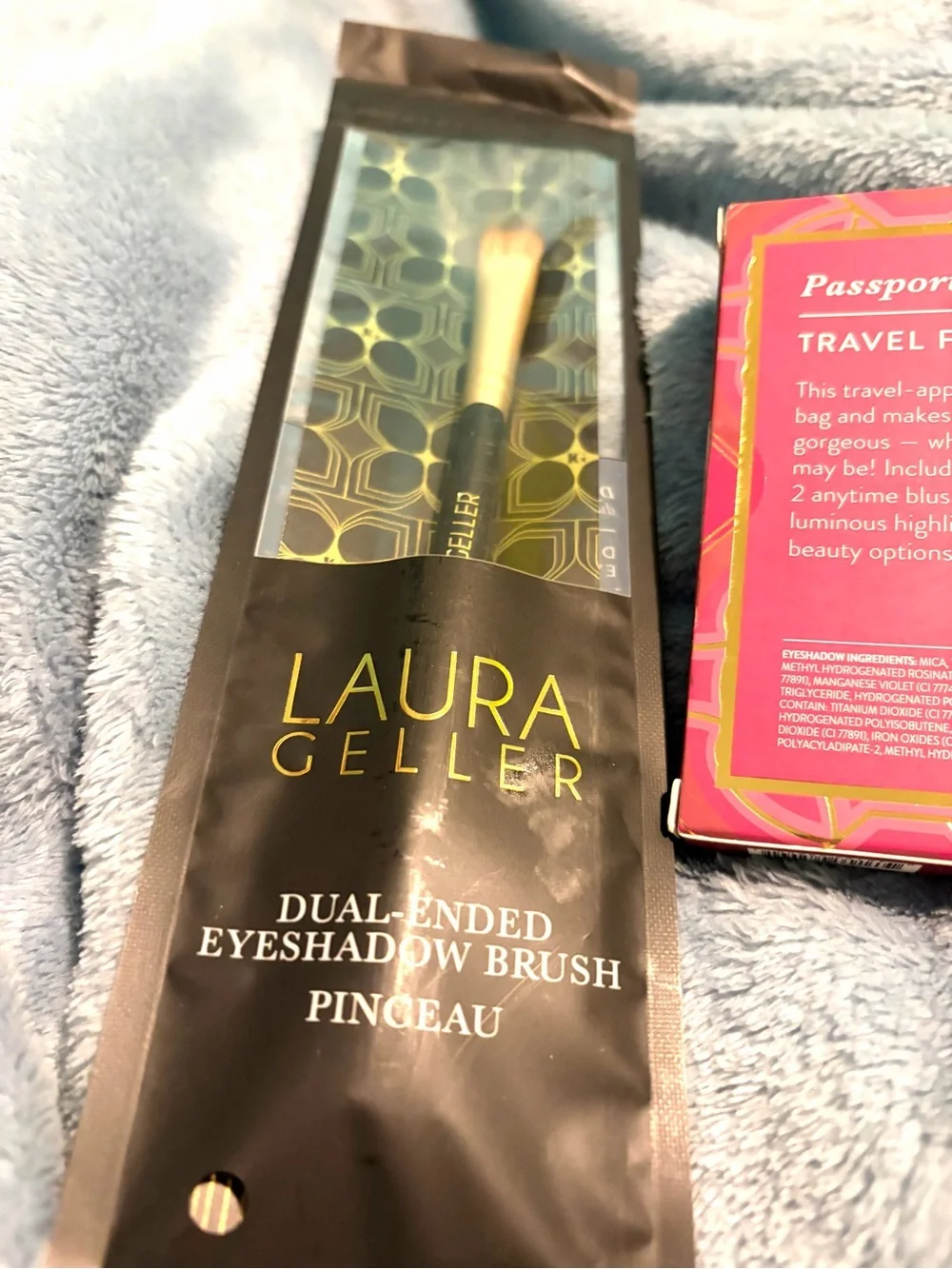 Laura Geller Passport To Pretty Eyeshadow Palette & Brush